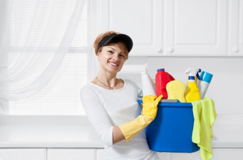 Watford carpet cleaning expert removing dirt from busy carpet fibres
