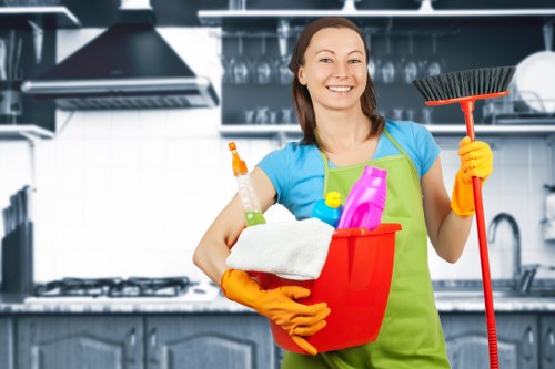 Move out cleaning service for a Watford house before key handover